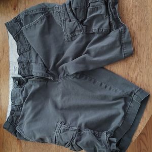 Old Navy Men's Lived-In Straight Cargo Built-in Flex Shorts Size 31